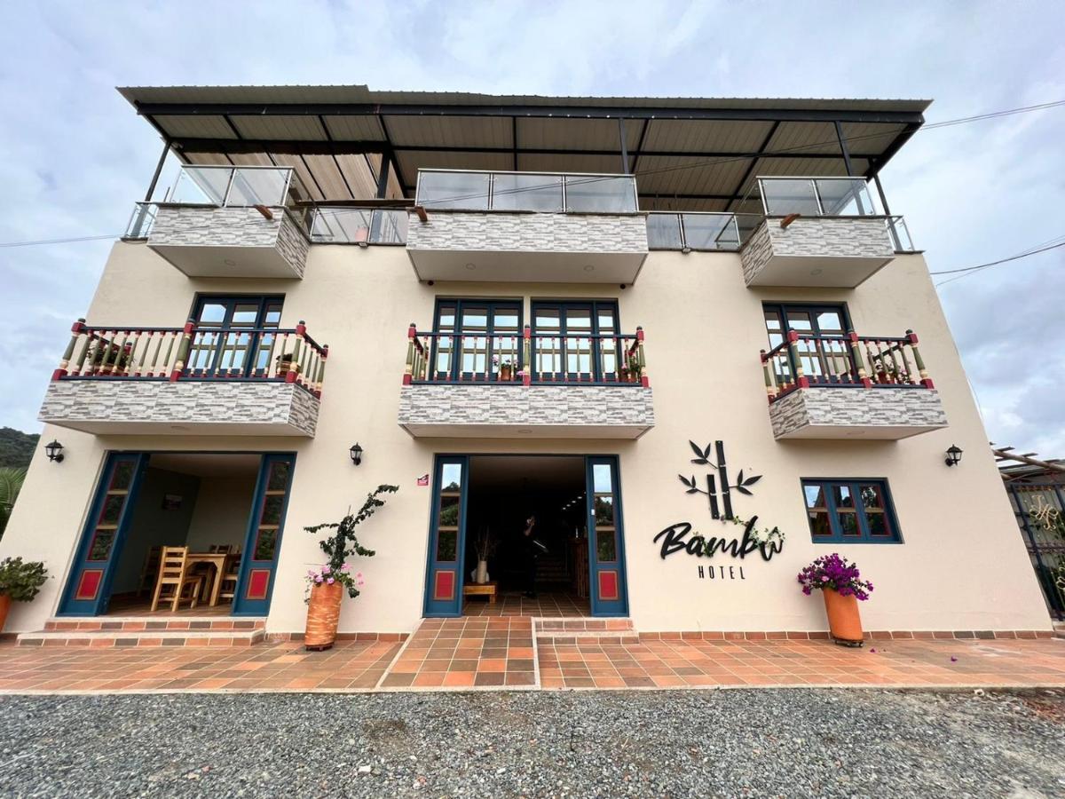 Hotel Bambu Guatapé Extérieur photo